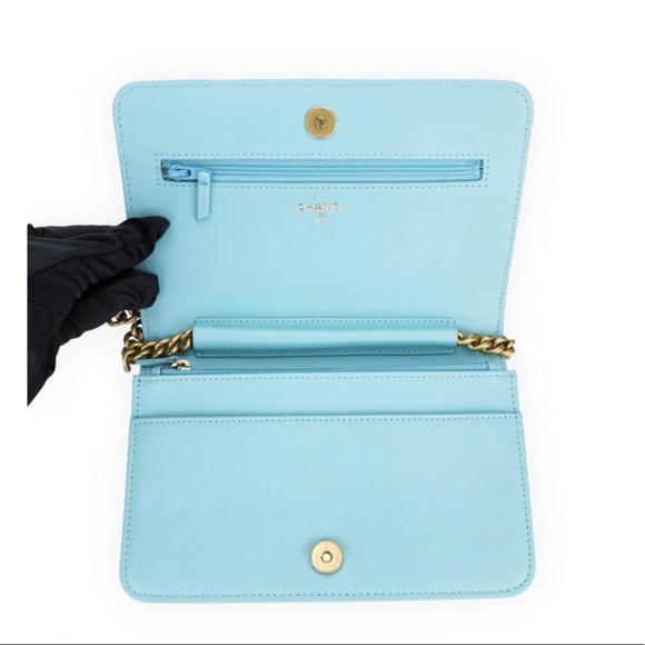 chanel boy hand bag handbag wallet on a chain WOC unicorn tiffany light blue EUC - Picture 6 of 7